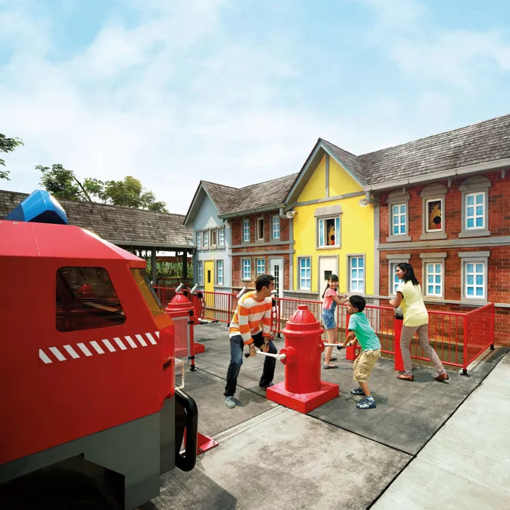 LEGO® CITY | Theme Park | LEGOLAND® Malaysia Resort