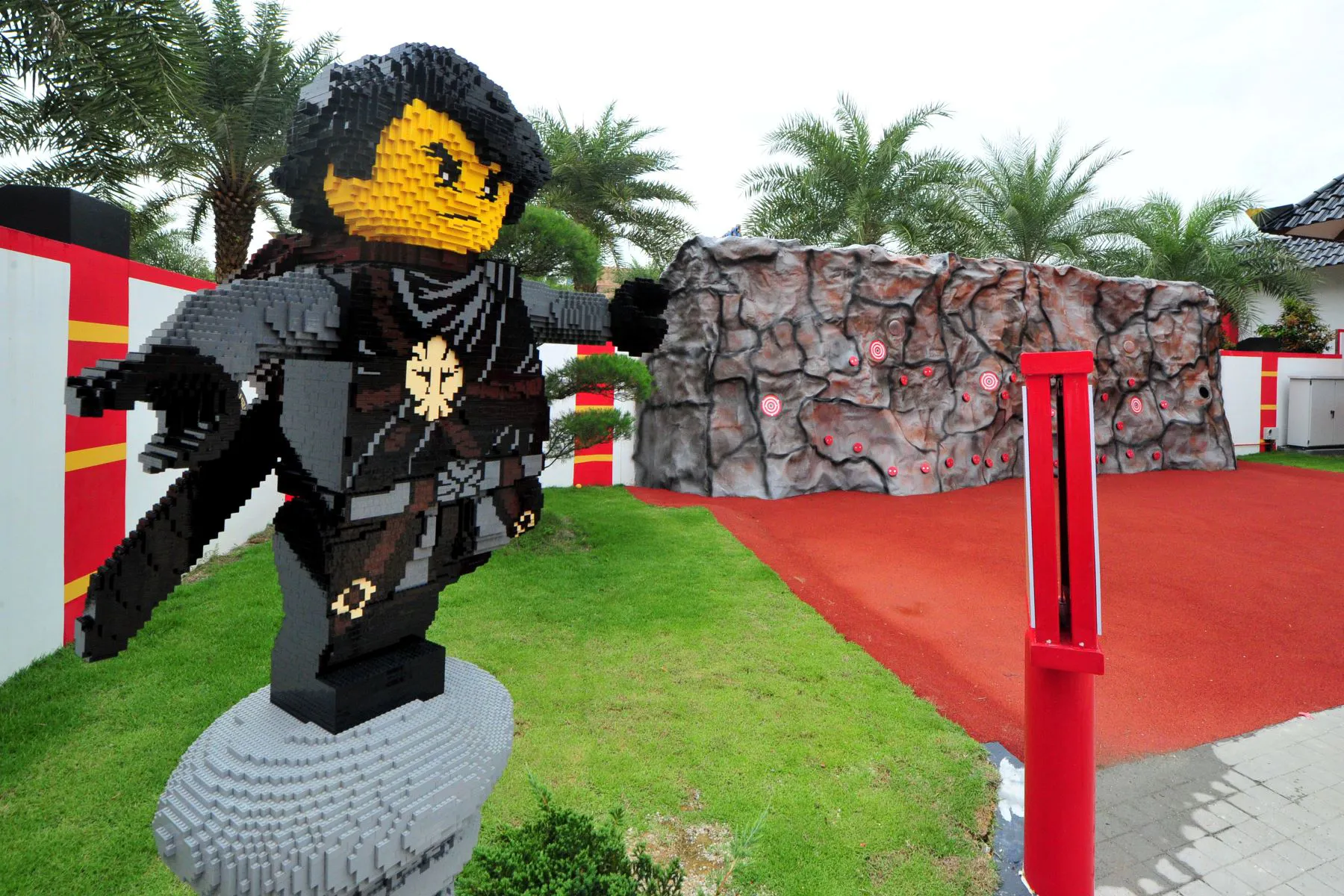 LEGO NINJAGO WORLD - Black Ninja