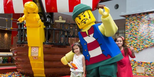 Meet-Lego-Character at LEGOLAND Hotel