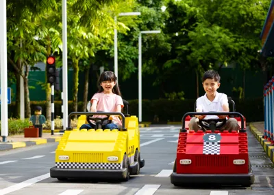 DRIVING SCHOOL